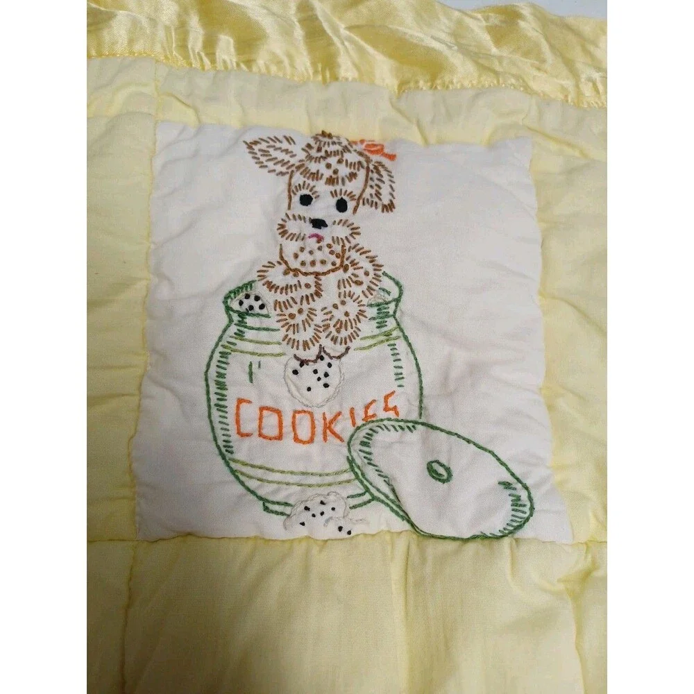 Vtg 70's Quilted Baby Crib Quilt Yellow Animals Embroidery Unisex 48x30